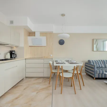 Jantar Blizej Morza 公寓 科沃布热格